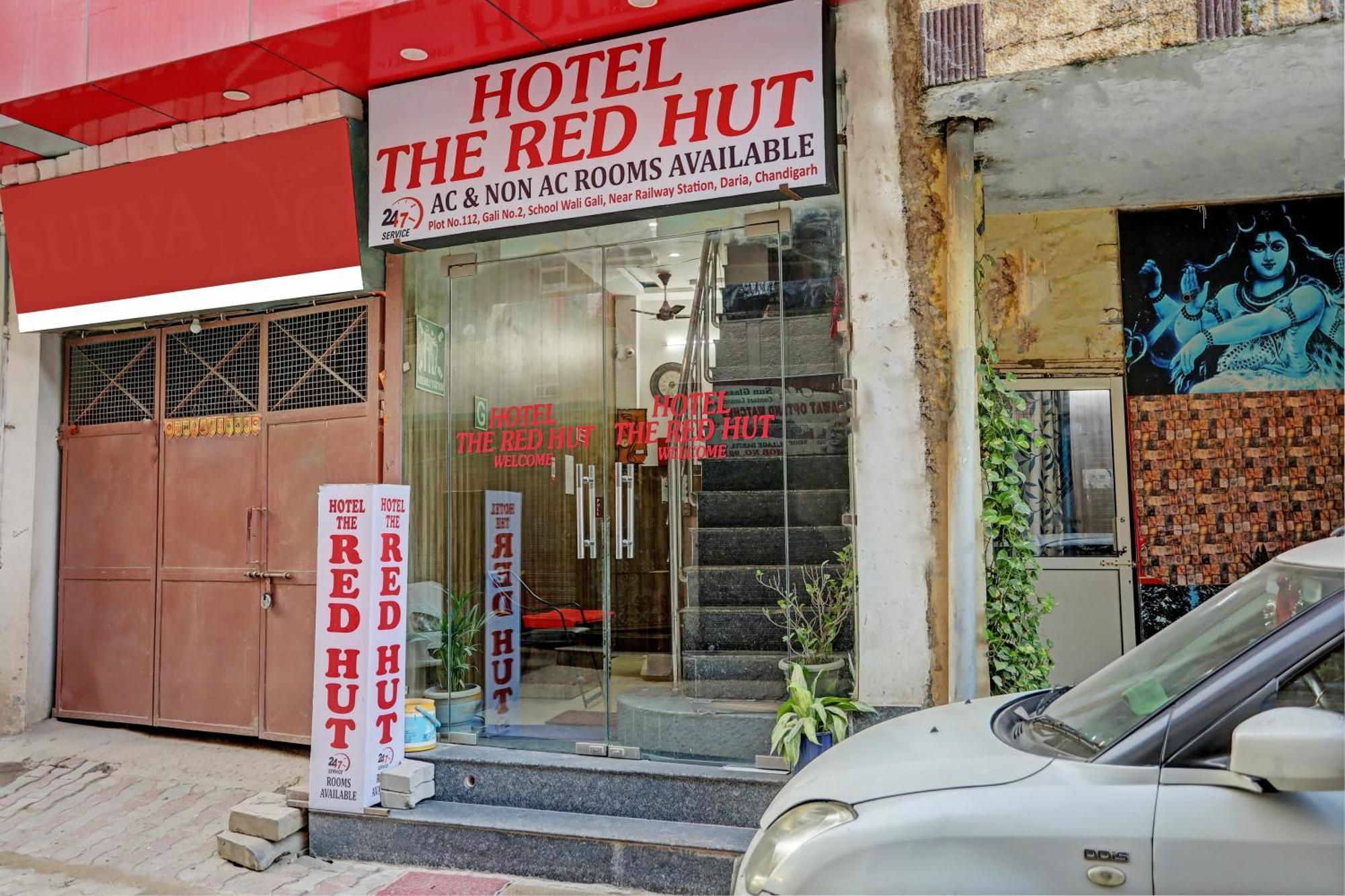 Oyo Hotel The Red Hut Chandīgarh Exterior foto