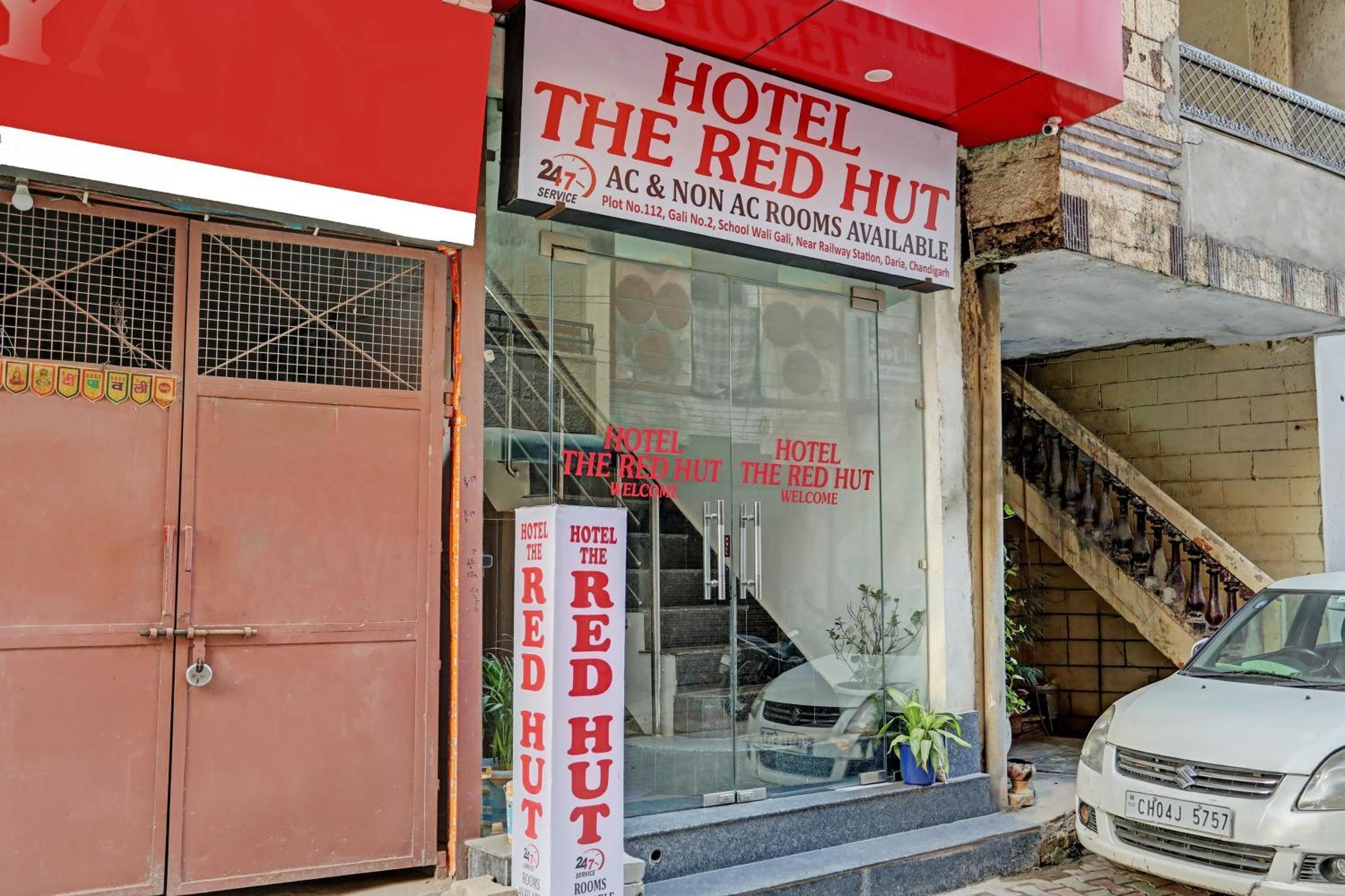 Oyo Hotel The Red Hut Chandīgarh Exterior foto
